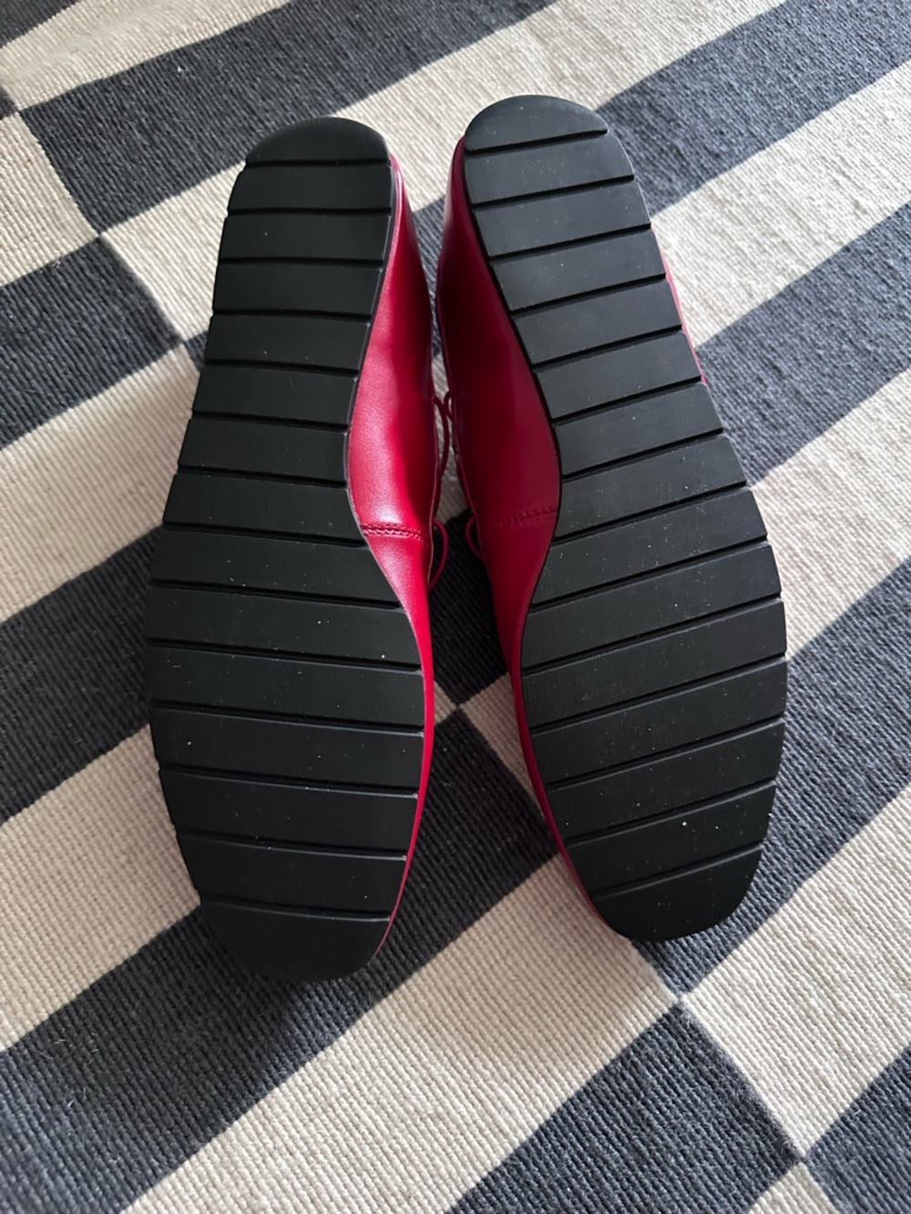 Steve Madden Women’s Red Lace-Up Ballet Flats 9.5 - Picture 3 of 4
